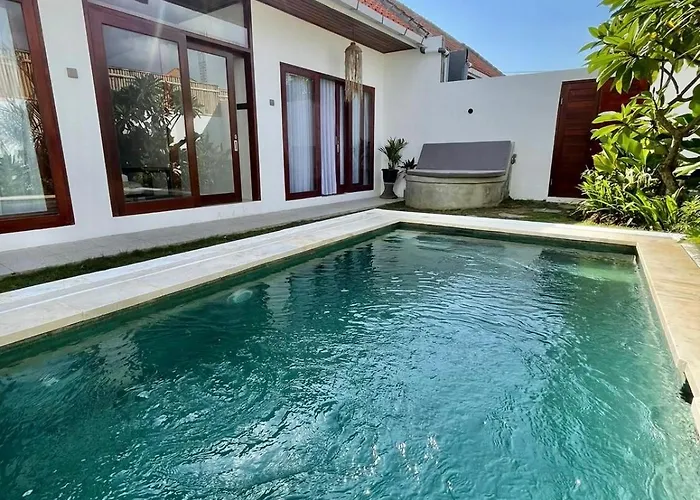 Licia Villa Canggu